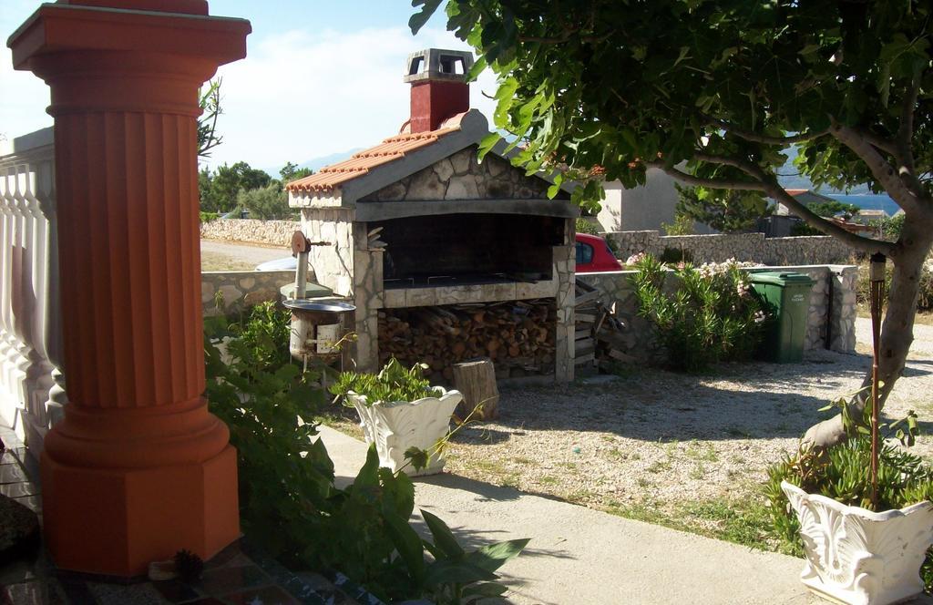Apartments Villa Venera Ražanac Eksteriør bilde